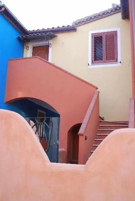 Bilocale 10 al mare con veranda Àrbatax Appartamento