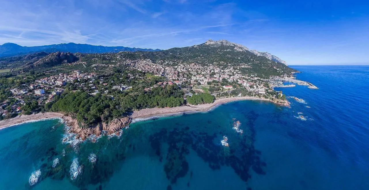 Bilocale 10 al mare con veranda Àrbatax 0*,  Italia