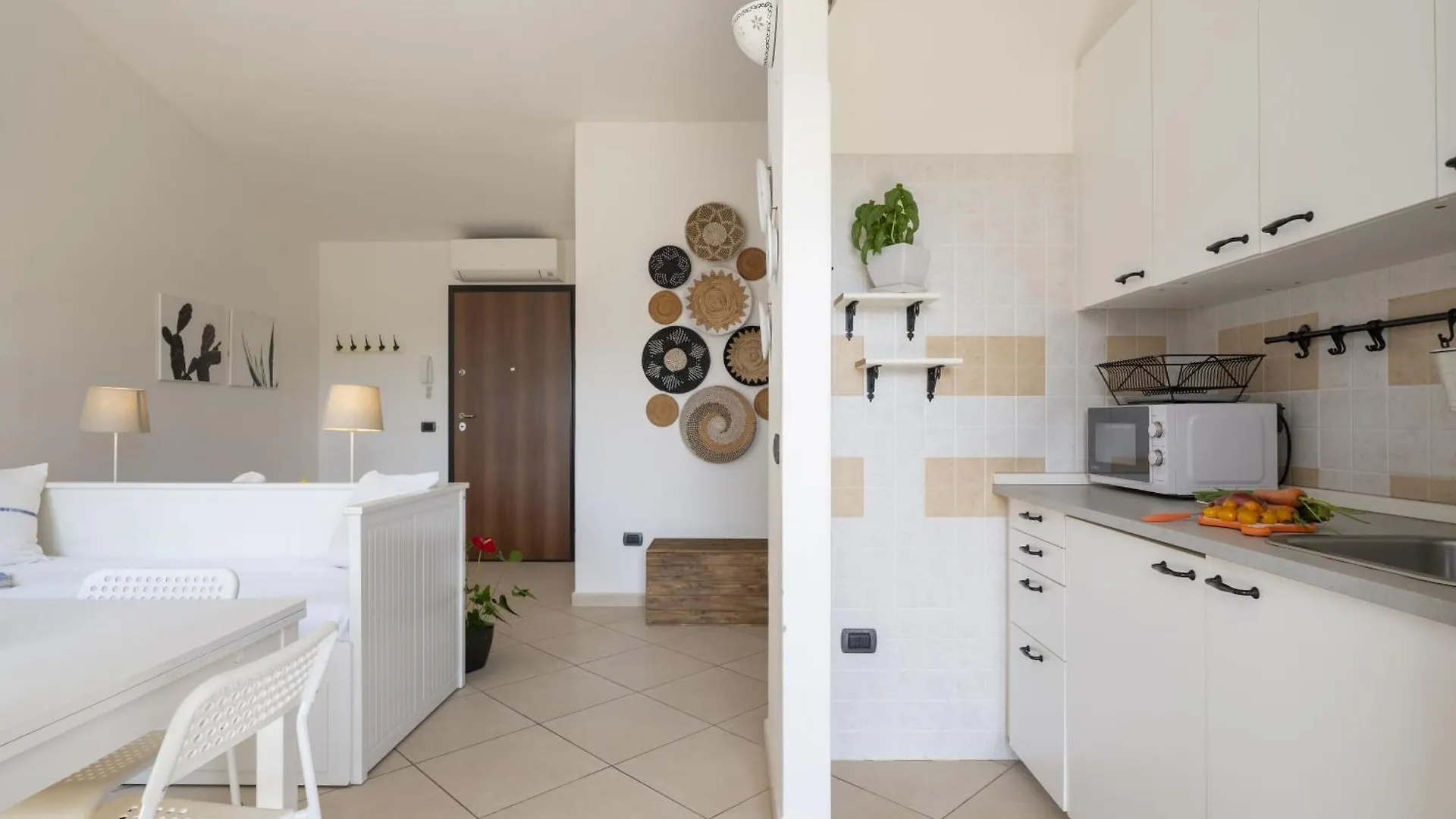 Appartamento Bilocale 10 al mare con veranda Àrbatax